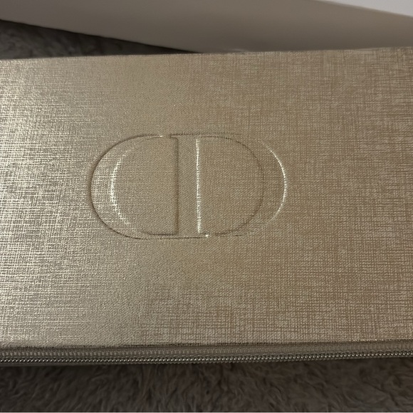 COPY - DIOR beauty jewelry box NIB - Picture 3 of 13